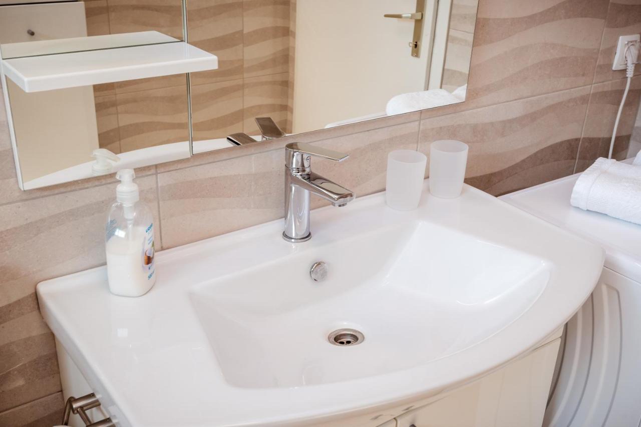 Apartman Galov Metković Exterior foto